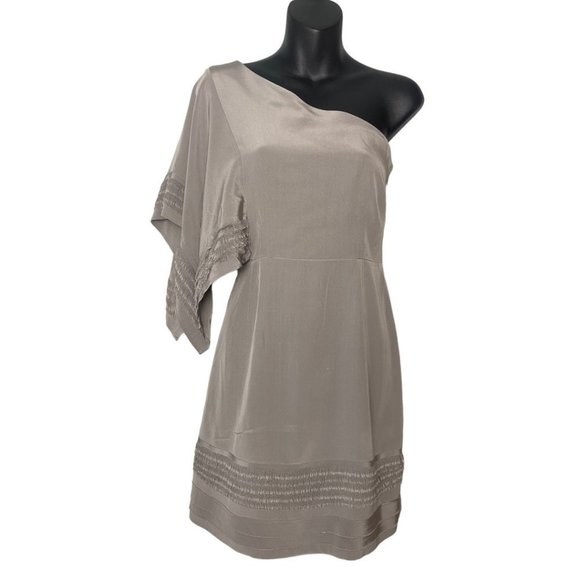 Madison Marcus 100% Silk One Shoulder Flutter Sleeve Mini Dress Size Medium - Picture 1 of 9